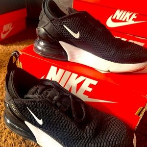 Nike Air Max 270